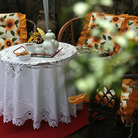 Casa Del Girasole Bed and breakfast